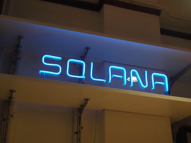 Solana’s SOL Reaches Futures Positions That Preceded a 30% Drop in December