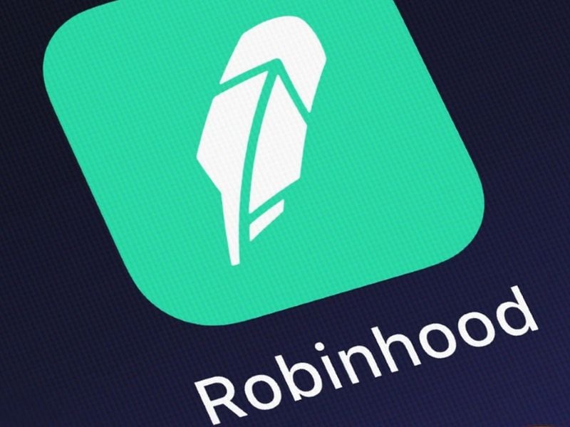 MetaMask Lets Users Buy Crypto Through Robinhood (HOOD) With On-Ramp Integration